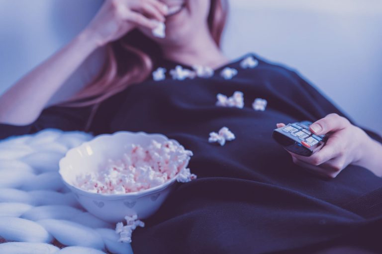 Why Are Watching Online Movies Much Better Than Watching Movies In Theatres?