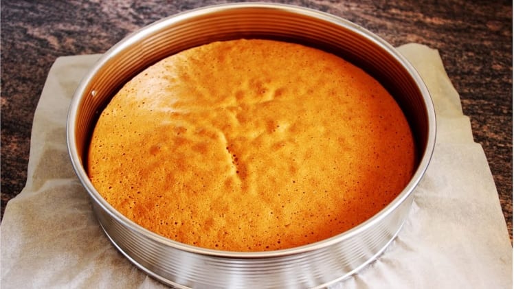HOW TO BAKE A CHIFFON CAKE AT HOME?