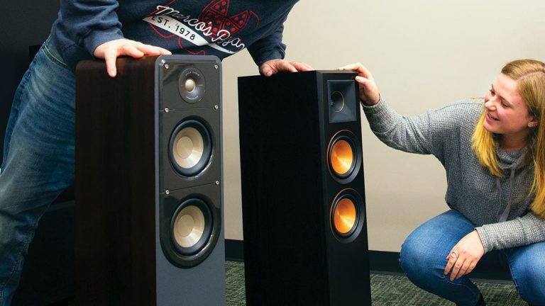 How to choose the right speakers?