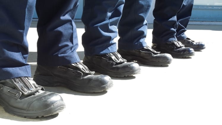 Top 5 reasons why you should wear safety boots at the workplace
