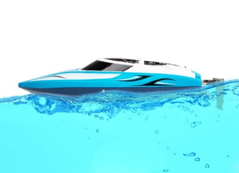 The Best RC Boats For Kids