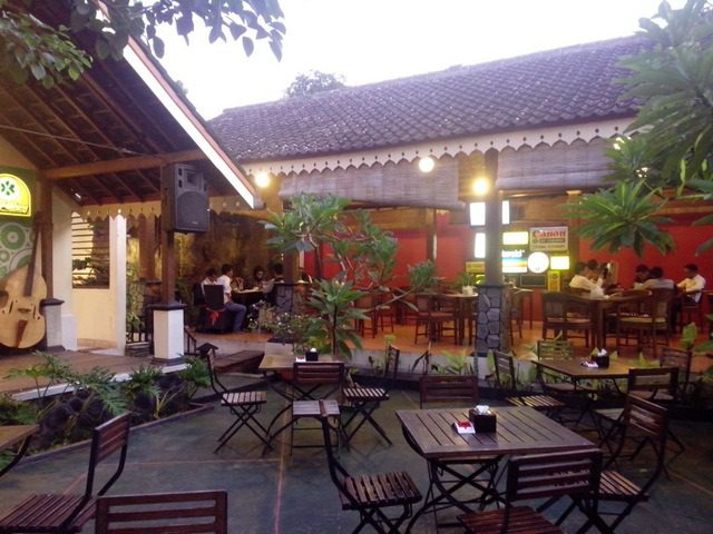 4 Cafes in Yogyakarta for Hanging Out