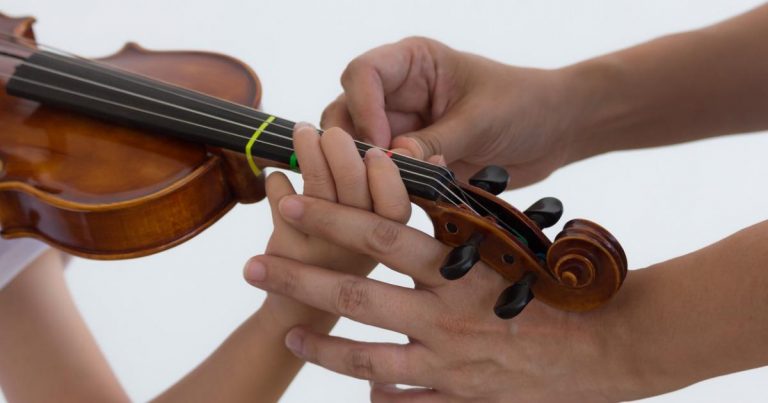Know more to provide appropriate violin lessons for kids: A brief overview
