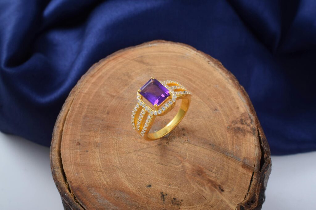 EVERYTHING YOU NEED TO KNOW ABOUT AMETHYST JEWELLERY