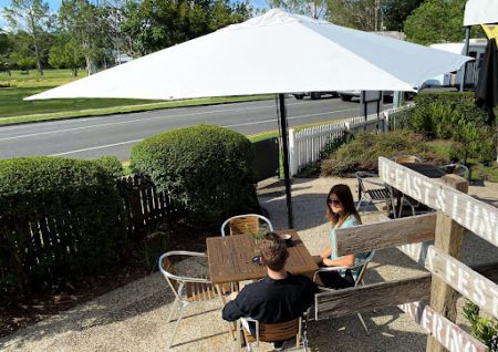 LEARN HOW YOU CAN USE INSTALL A RESTAURANT UMBRELLA WITHOUT A TABLE