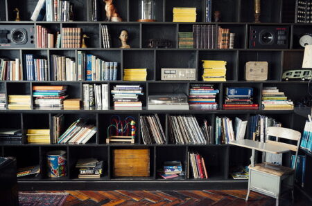 Home Kode Bookcase