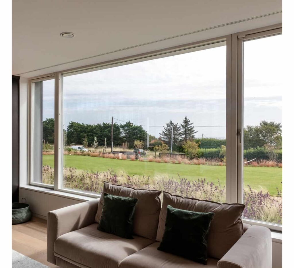 The Best of Both Worlds: Why Aluclad Windows are the Ultimate Choice for UK Homeowners 